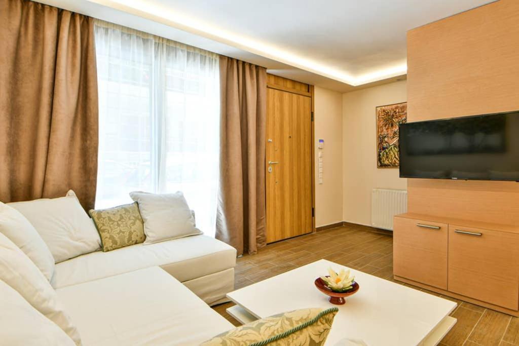 Modern Hospitality, With Private Garden, Athens Apartment Bagian luar foto